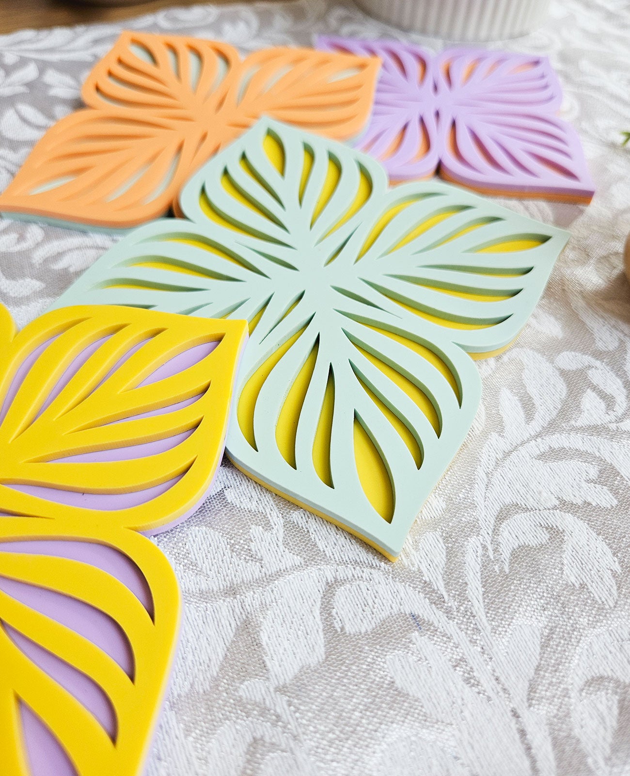 HELLGRÜN Pastell-Acrylplatte 3 mm – Guss-PMMA für Laserschneiden & Glowforge